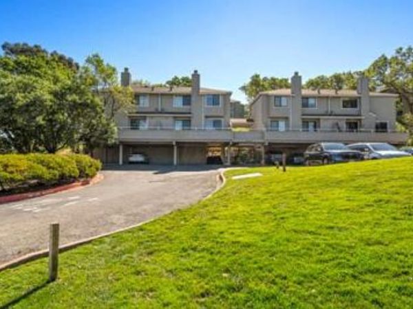 5 Corinthian Court, Novato, CA 94947