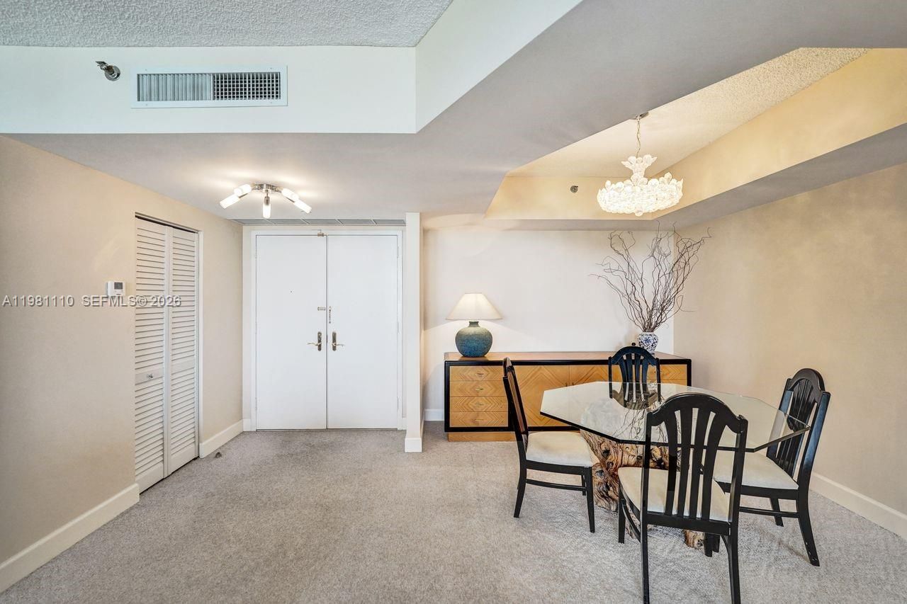 20281 E Country Club Dr , Unit 1703, Aventura, FL 33180 Photo