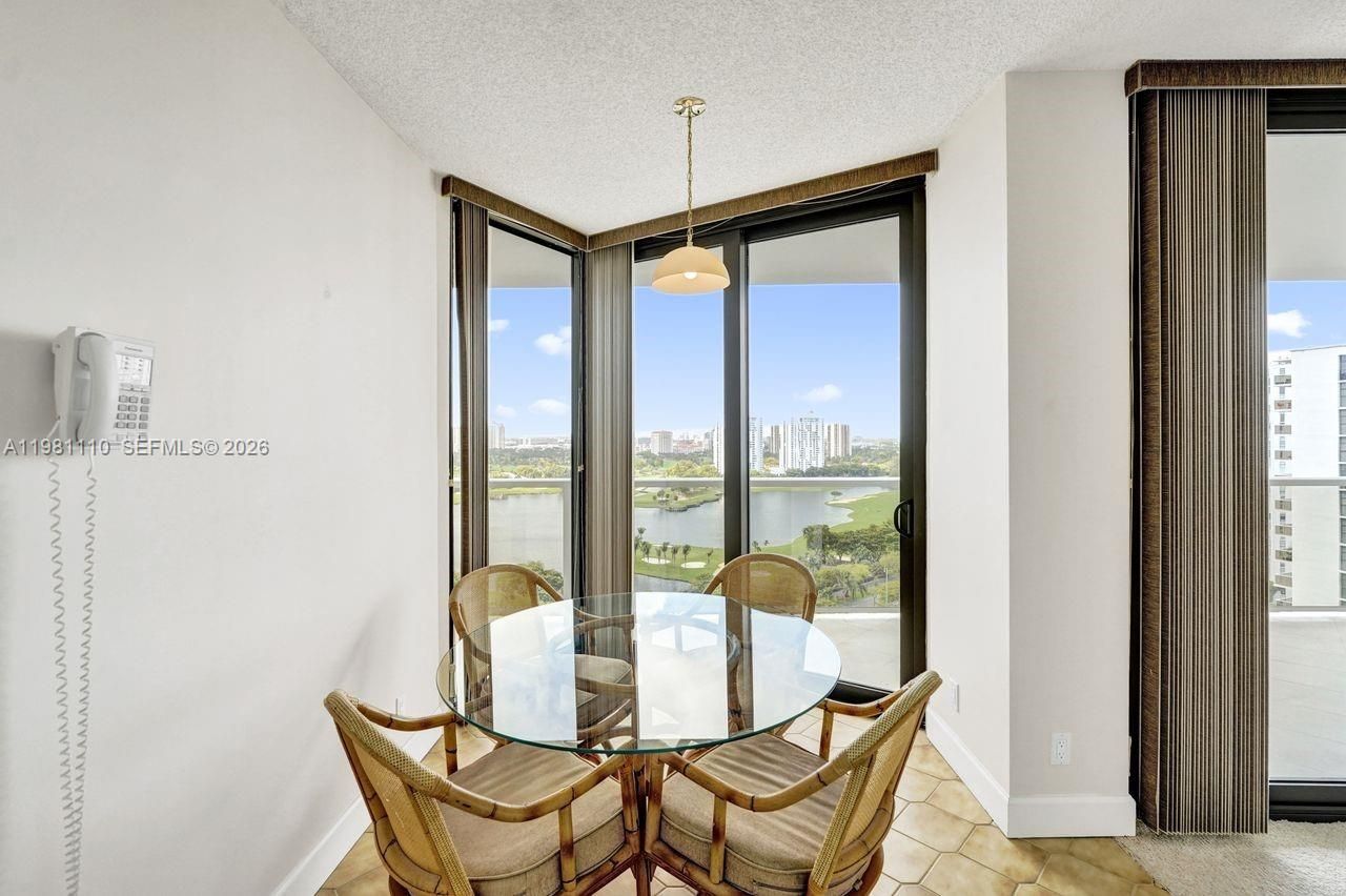 20281 E Country Club Dr , Unit 1703, Aventura, FL 33180 Photo