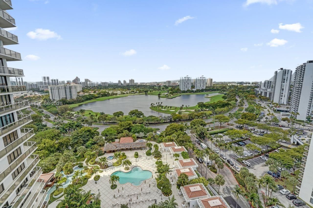 20281 E Country Club Dr , Unit 1703, Aventura, FL 33180 Photo