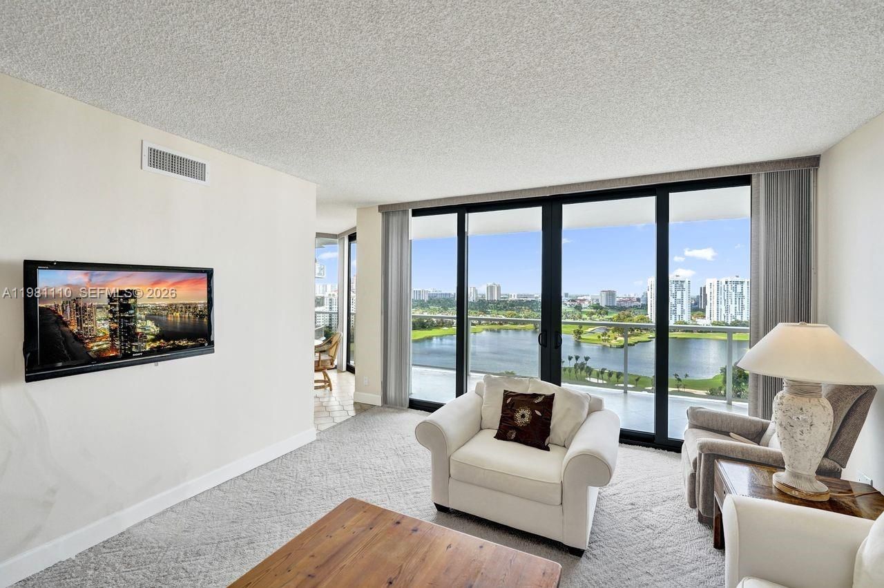 20281 E Country Club Dr , Unit 1703, Aventura, FL 33180 Photo