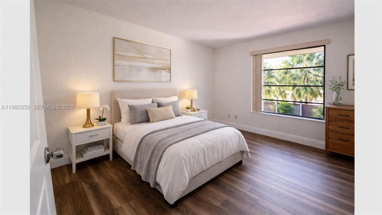 10242 NW 5th Ter, Unit 1-19, Miami, FL 33172 Photo