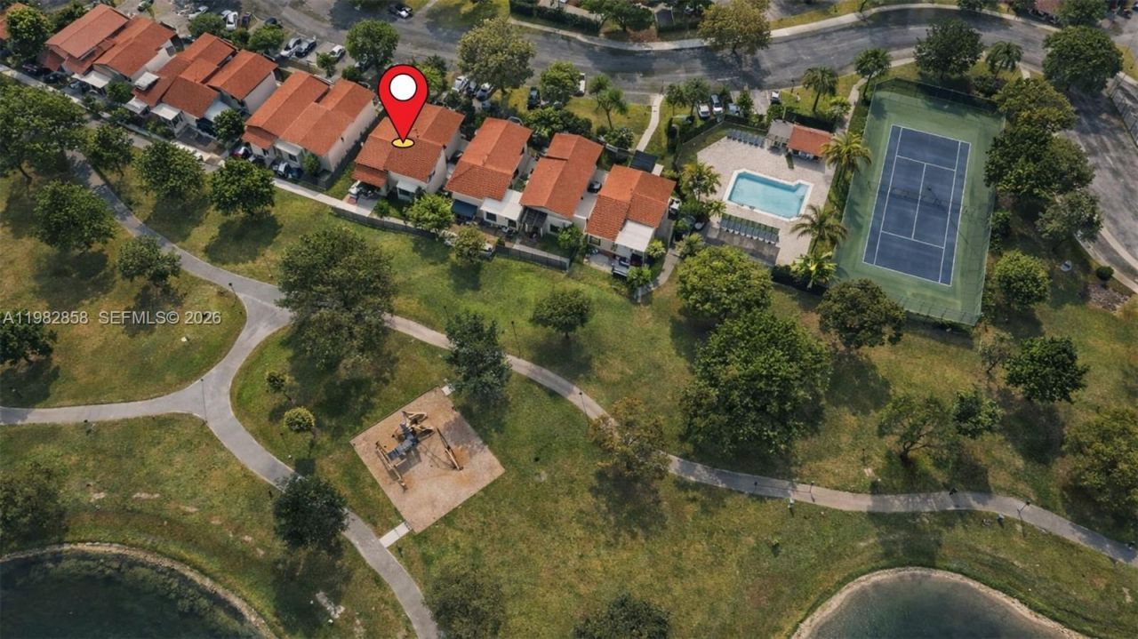 10242 NW 5th Ter, Unit 1-19, Miami, FL 33172 Photo