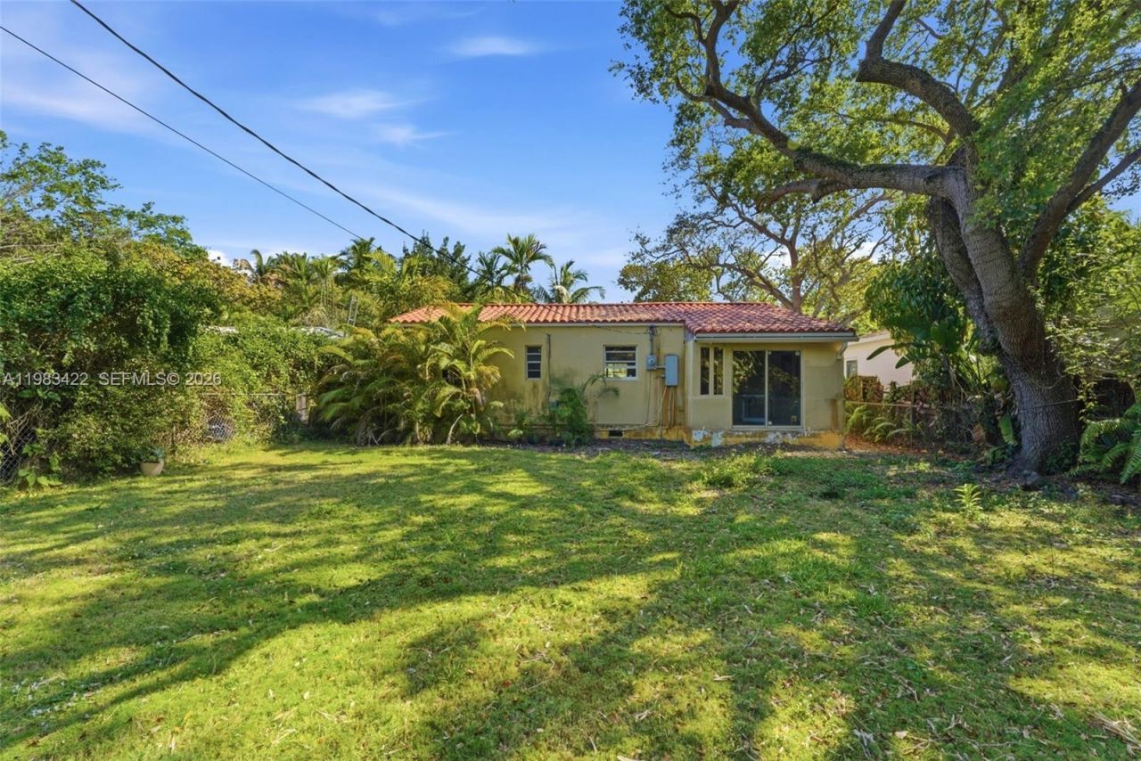 2235 Overbrook St, Miami, FL 33133 Photo