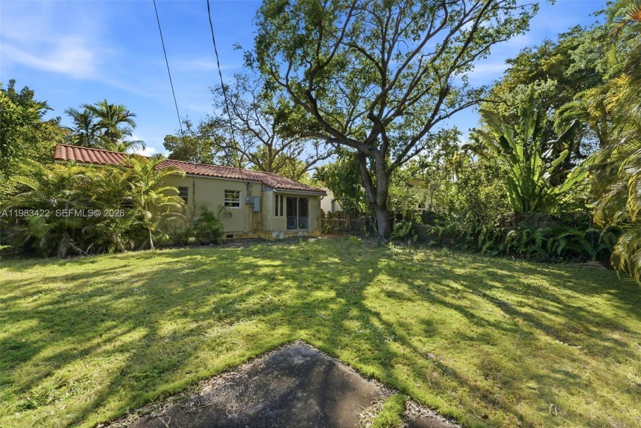 2235 Overbrook St, Miami, FL 33133 Photo