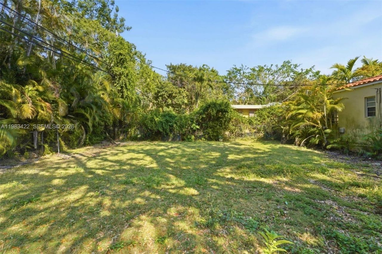 2235 Overbrook St, Miami, FL 33133 Photo