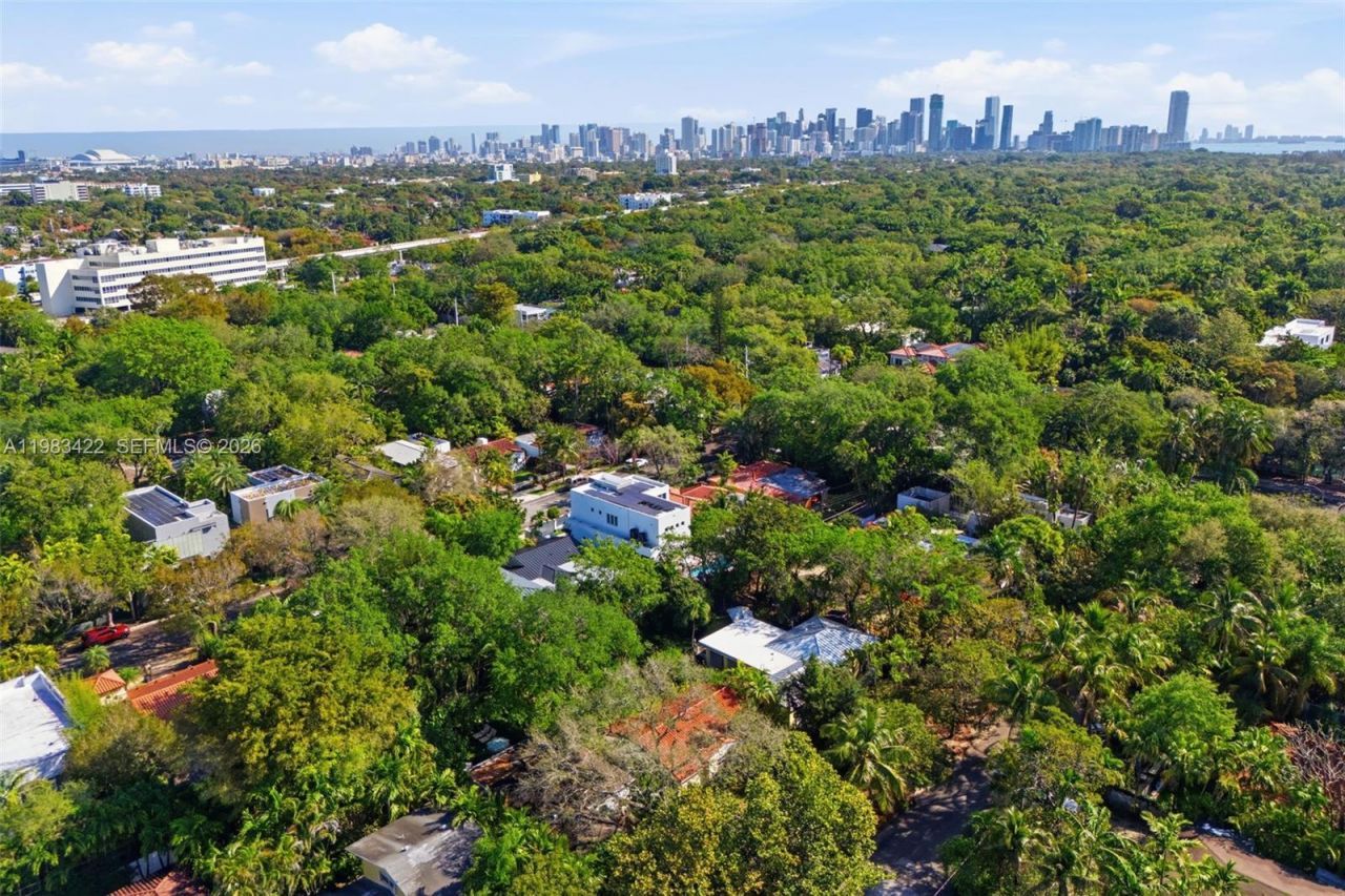 2235 Overbrook St, Miami, FL 33133 Photo