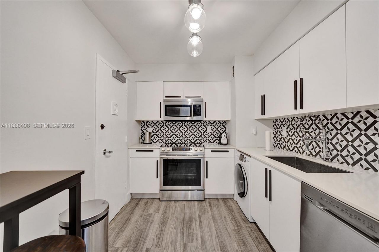 9195 Collins Ave , Unit 1109, Surfside, FL 33154 Photo