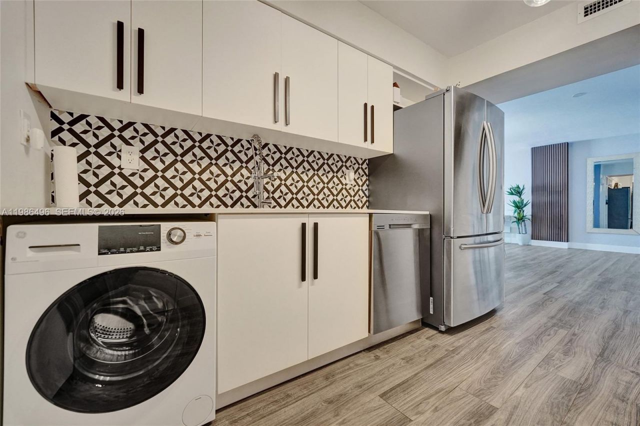 9195 Collins Ave , Unit 1109, Surfside, FL 33154 Photo