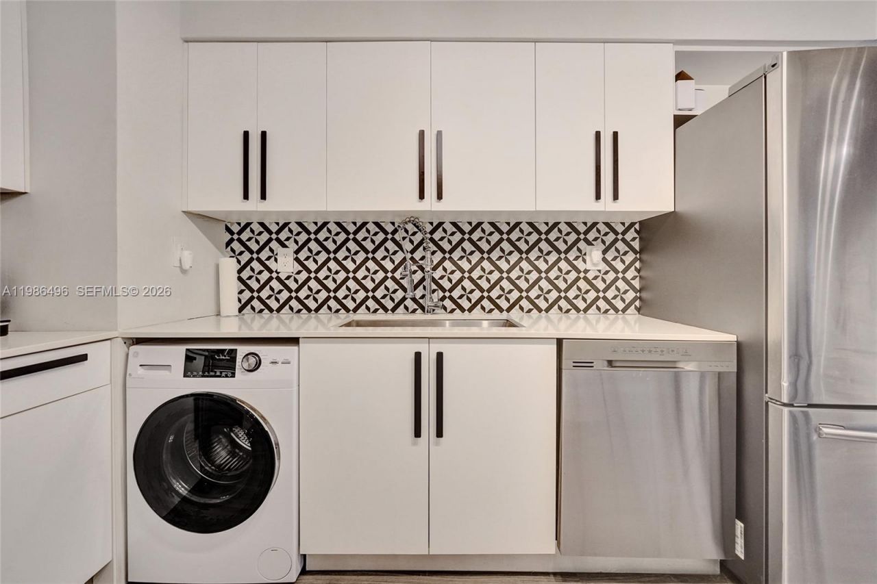 9195 Collins Ave , Unit 1109, Surfside, FL 33154 Photo