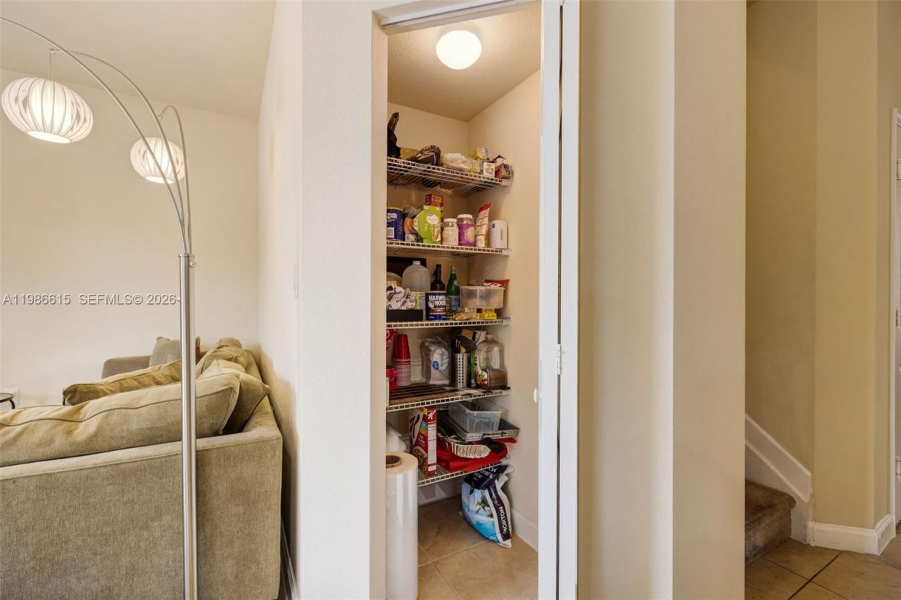 4233 SW 164th Ct , Miami, FL 33185 Photo