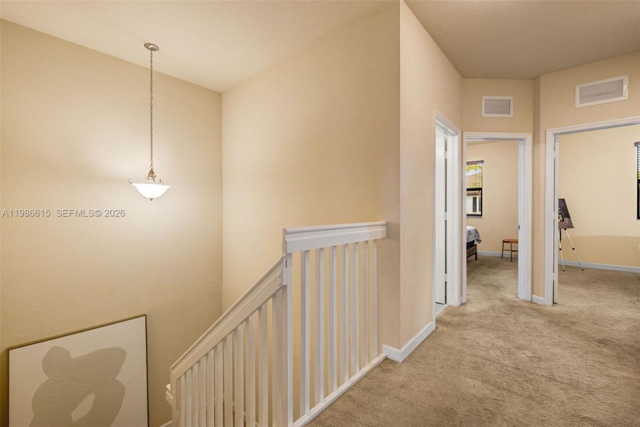 4233 SW 164th Ct , Miami, FL 33185 Photo