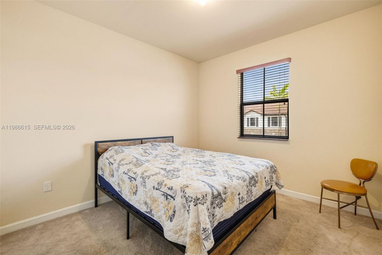 4233 SW 164th Ct , Miami, FL 33185 Photo