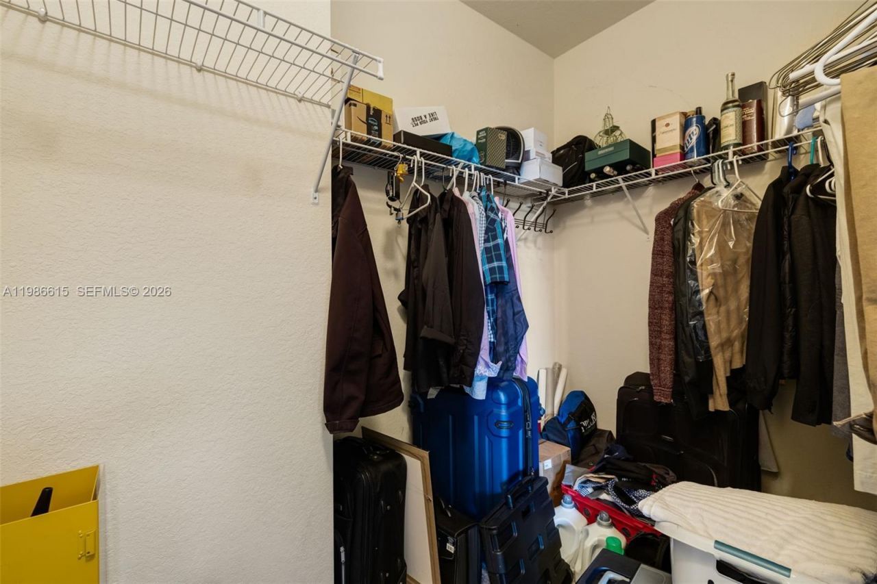 4233 SW 164th Ct , Miami, FL 33185 Photo