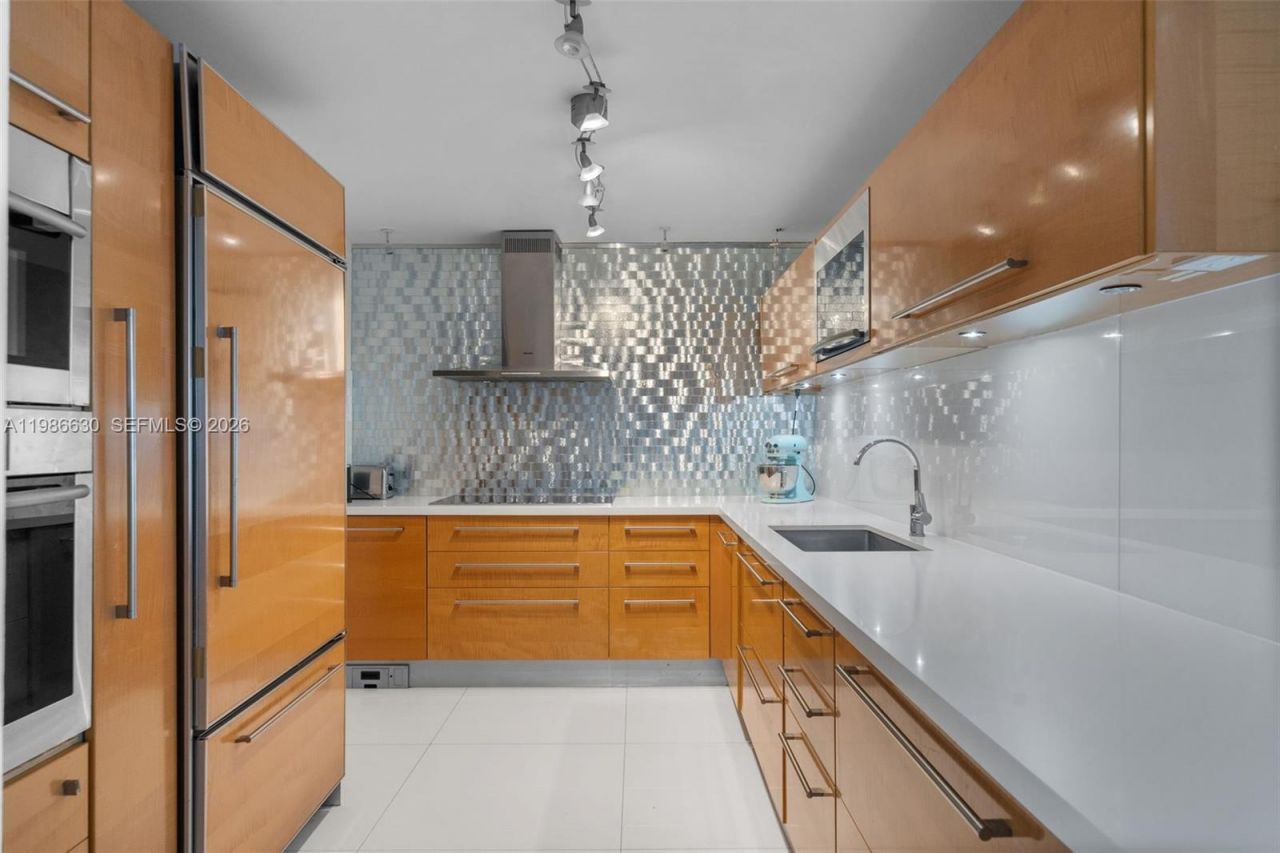 11 Island Ave , Unit 610, Miami Beach, FL 33139 Photo