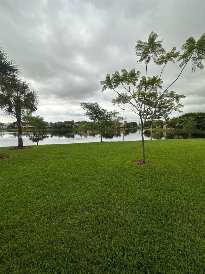 9777 Nob Hill Ct , Unit 9777, Sunrise, FL 33351 Photo