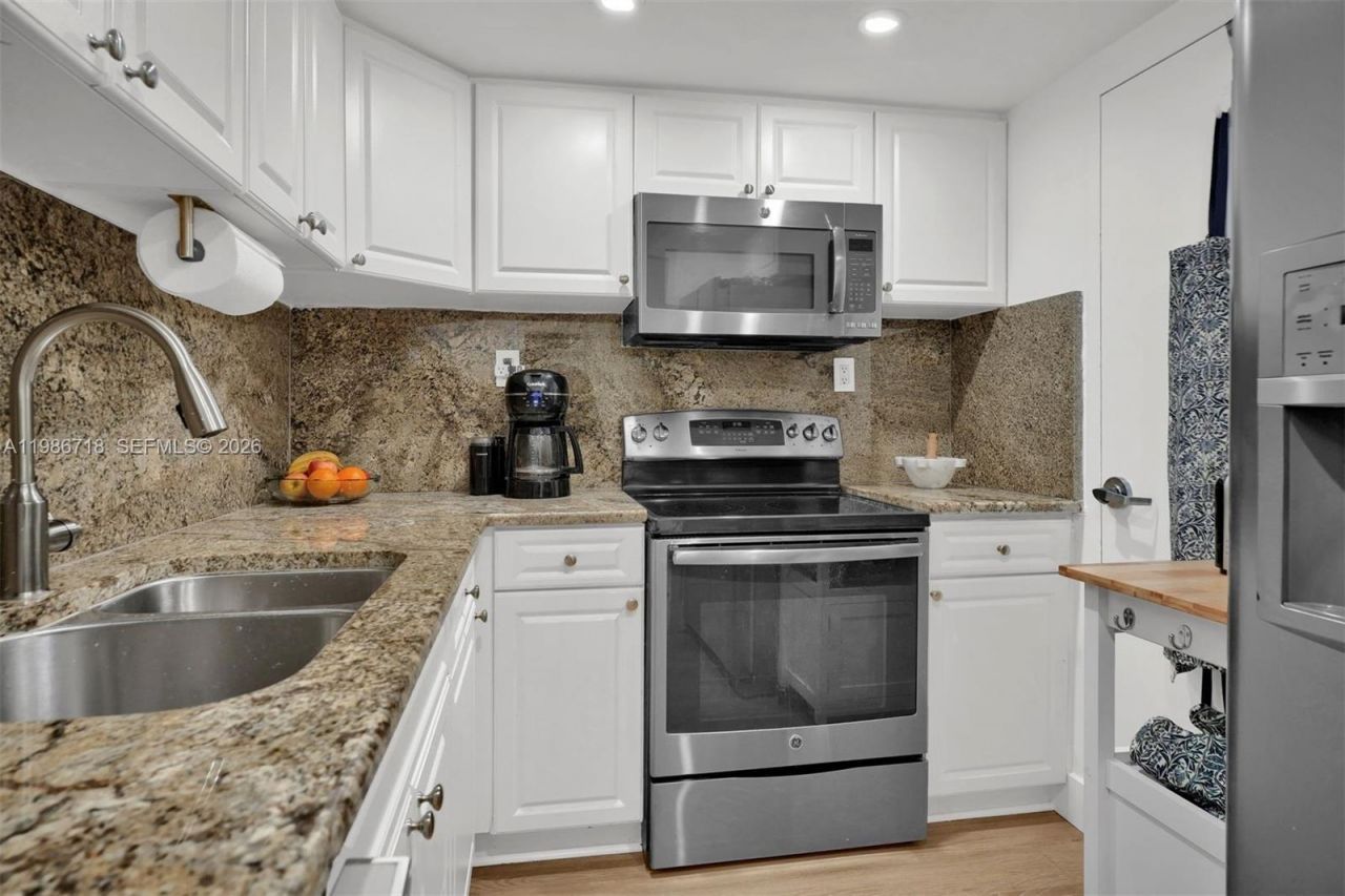 1000 West Ave , Unit 104, Miami Beach, FL 33139 Photo