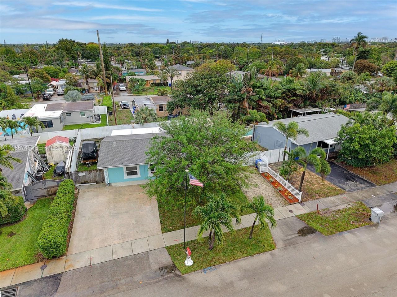 2810 NE 11th Ter , Pompano Beach, FL 33064 Photo