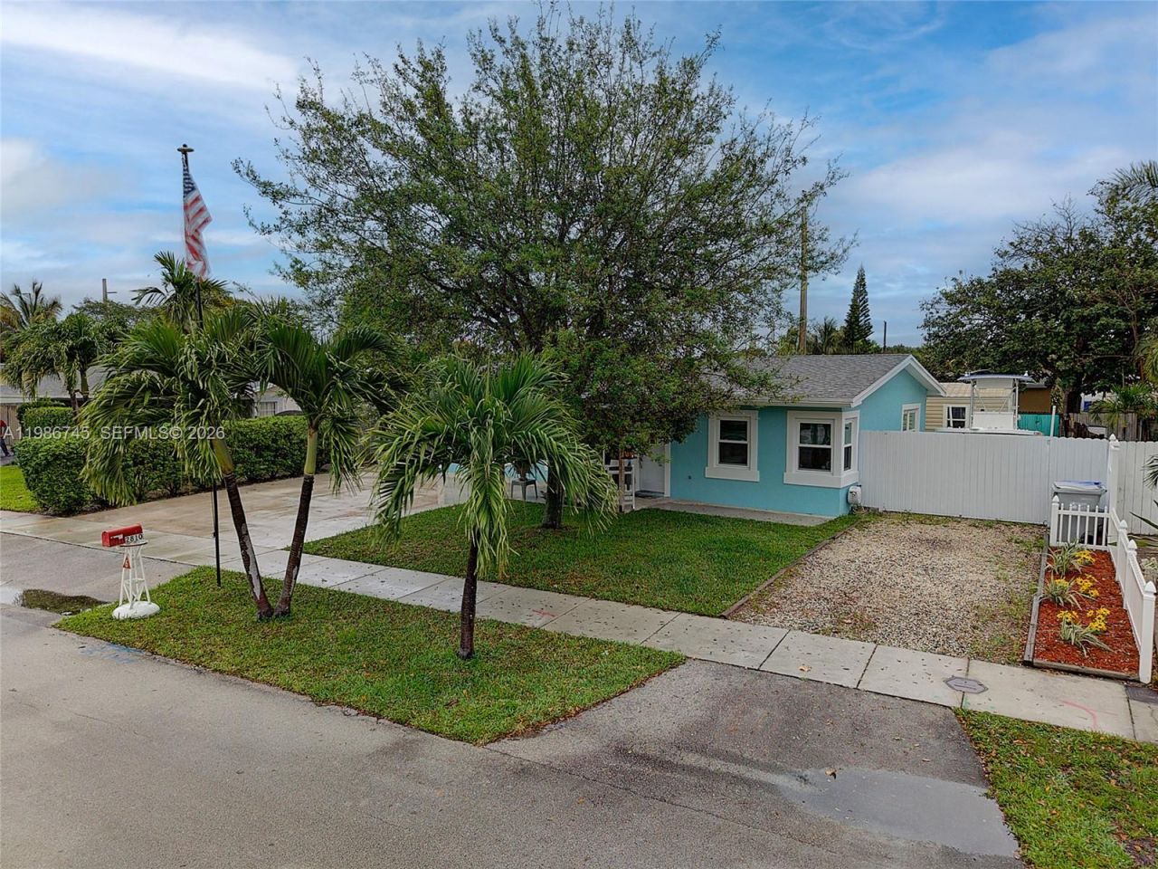 2810 NE 11th Ter , Pompano Beach, FL 33064 Photo