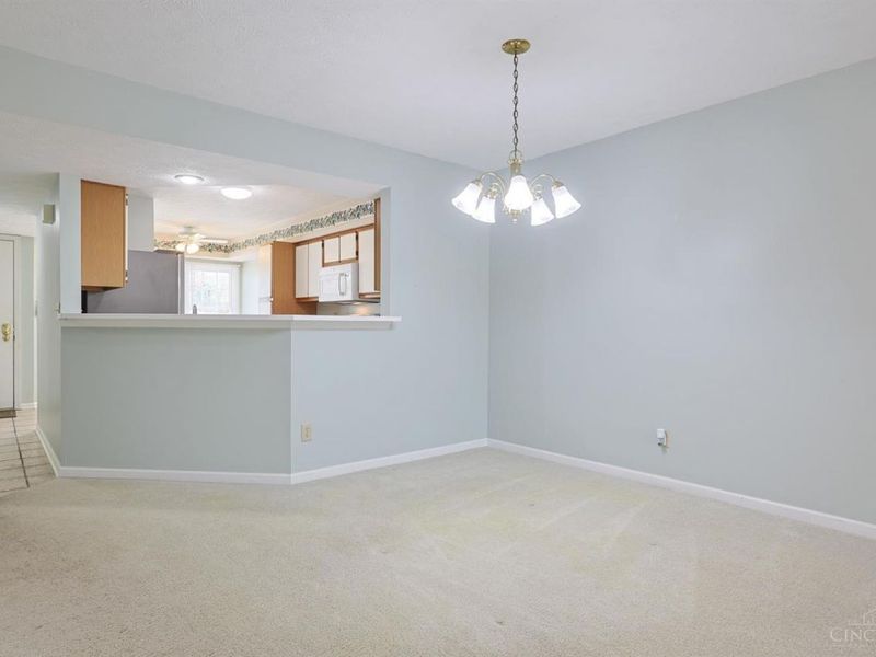 7630 Cheviot Road, Unit 105, Cincinnati, OH 45247 Photo 10
