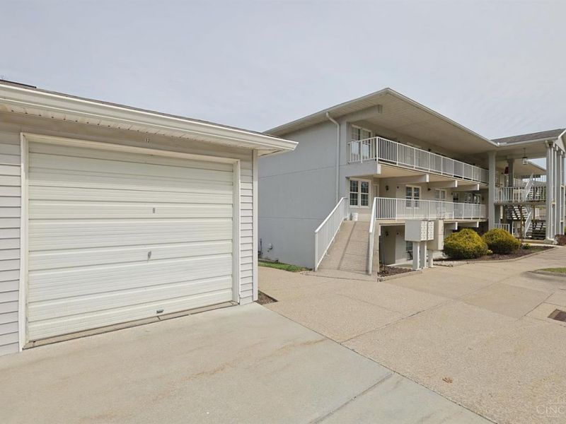 7630 Cheviot Road, Unit 105, Cincinnati, OH 45247 Photo 33
