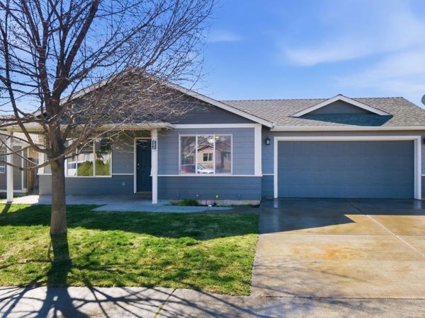 840 NE Quince Avenue, Redmond, OR 97756