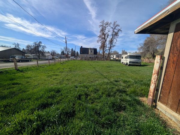 Laurel Street, Unit 3, Klamath Falls, OR 97601