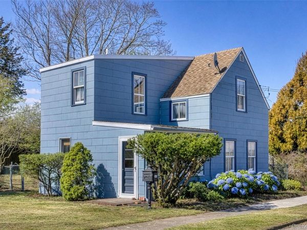 415 Sterling Place , Greenport, NY 11944