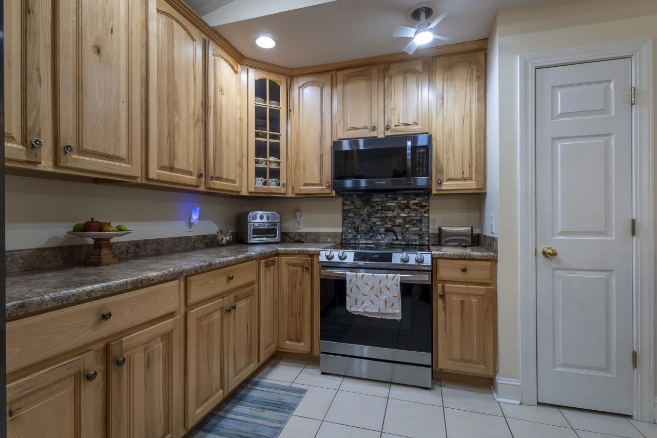 9409 Chicory Ln. Photo 22