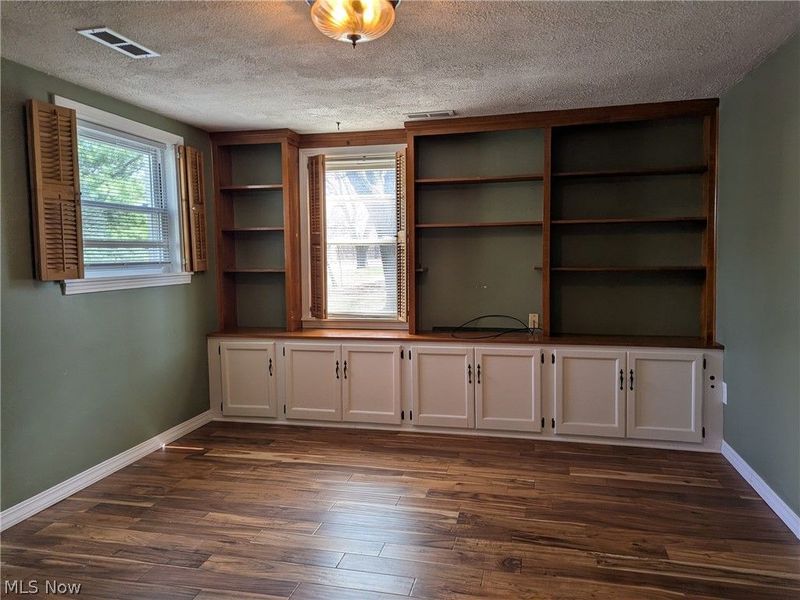 686 Portage Lakes Drive , Akron, OH 44319 Photo 11