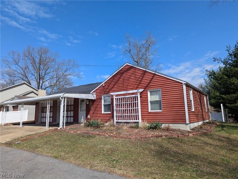 686 Portage Lakes Drive , Akron, OH 44319 Photo 3