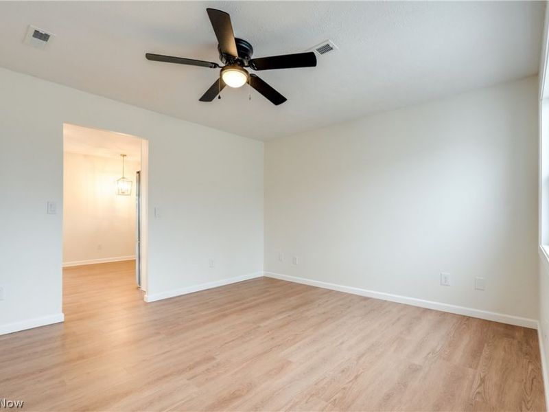 387 Harcourt Road, Vermilion, OH 44089 Photo 11