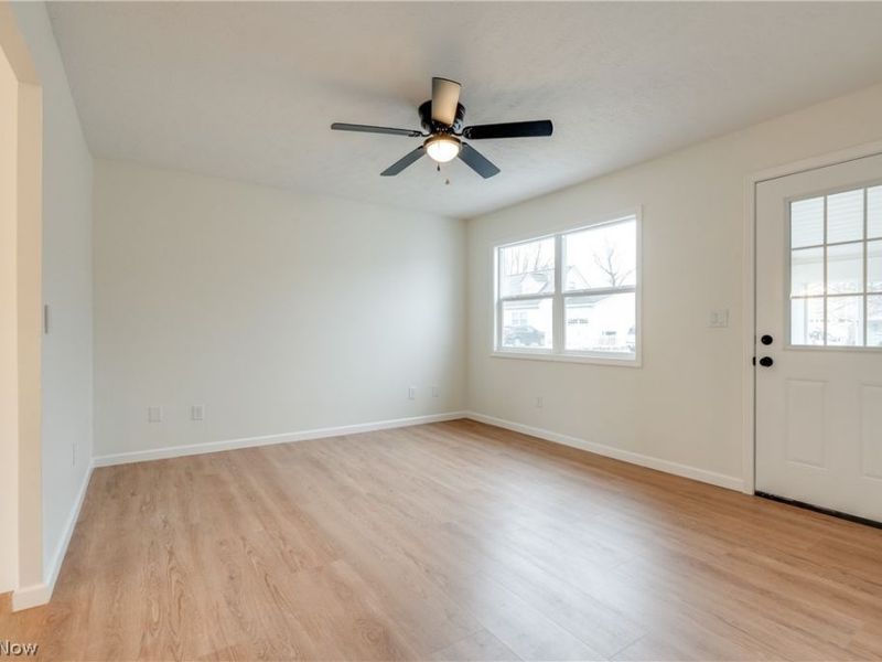 387 Harcourt Road , Vermilion, OH 44089 Photo 13