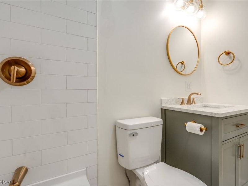 387 Harcourt Road, Vermilion, OH 44089 Photo 32