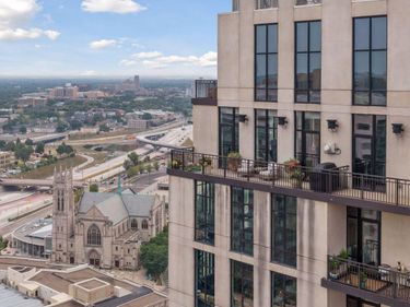 201 S 11th Street , Unit 2500, Minneapolis, MN 55403