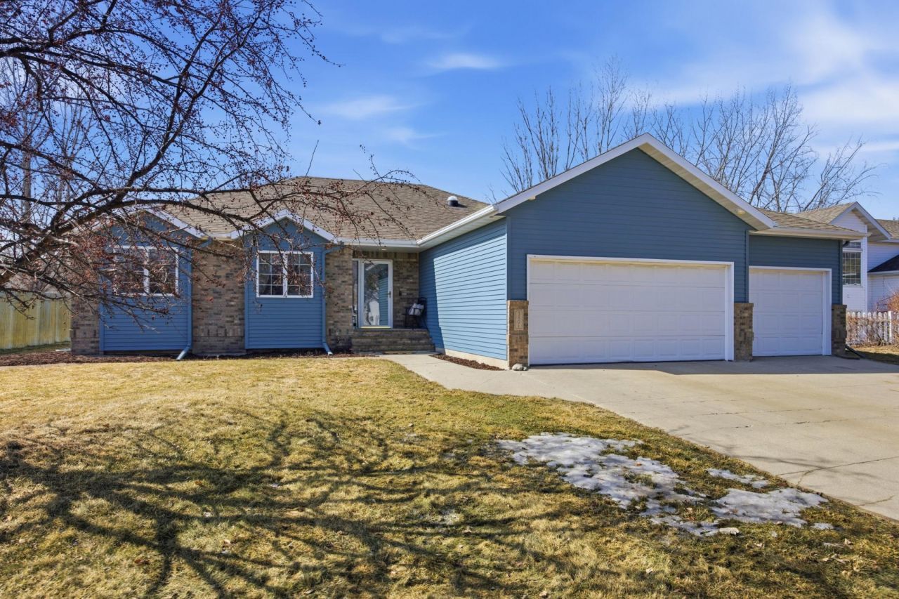 3801 22nd Street S, Fargo, ND 58104 Main Photo