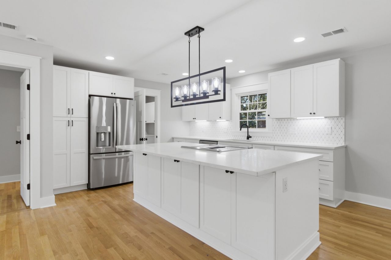 1340 Coleridge Street Photo 14