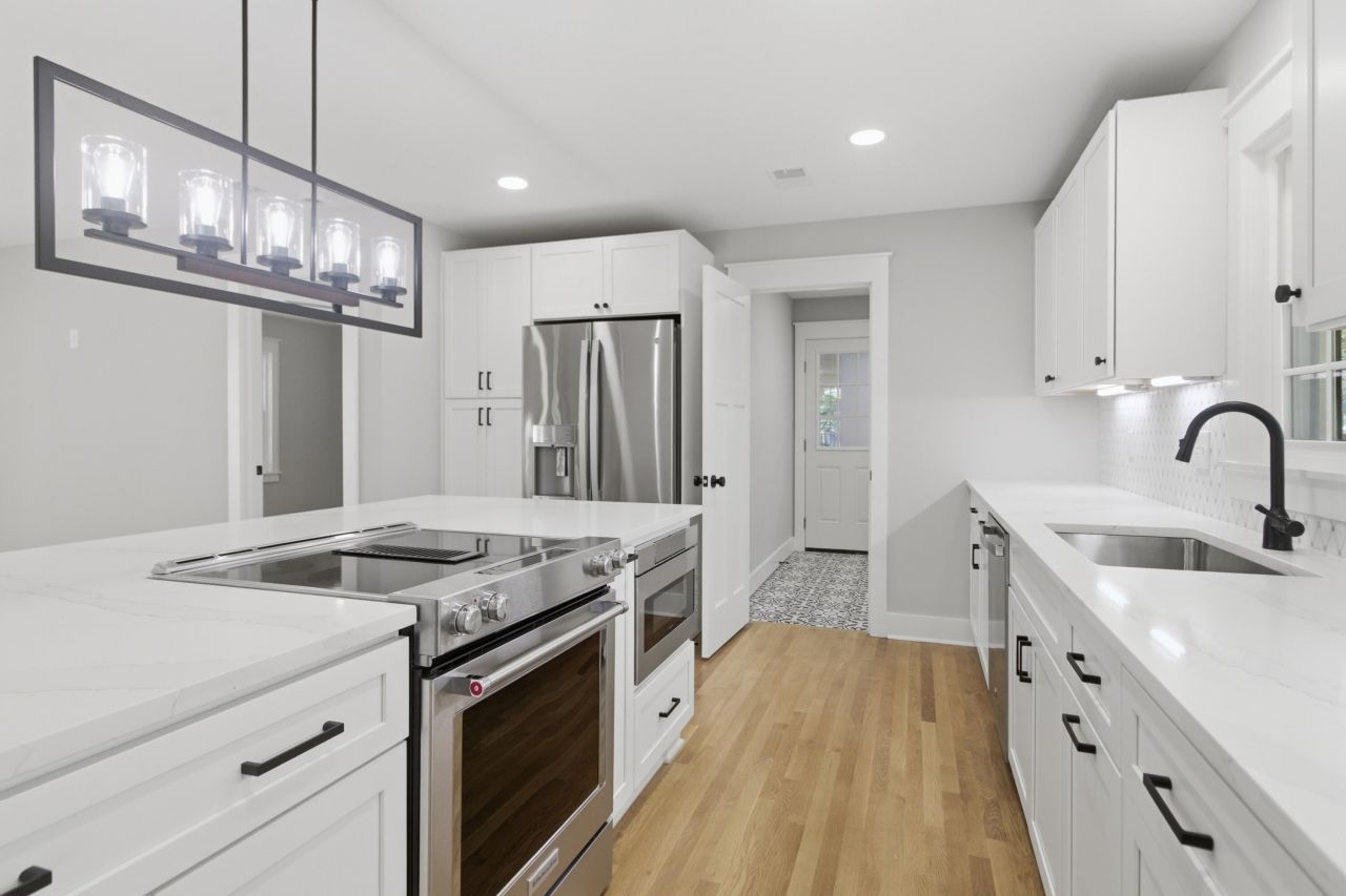 1340 Coleridge Street Photo 16