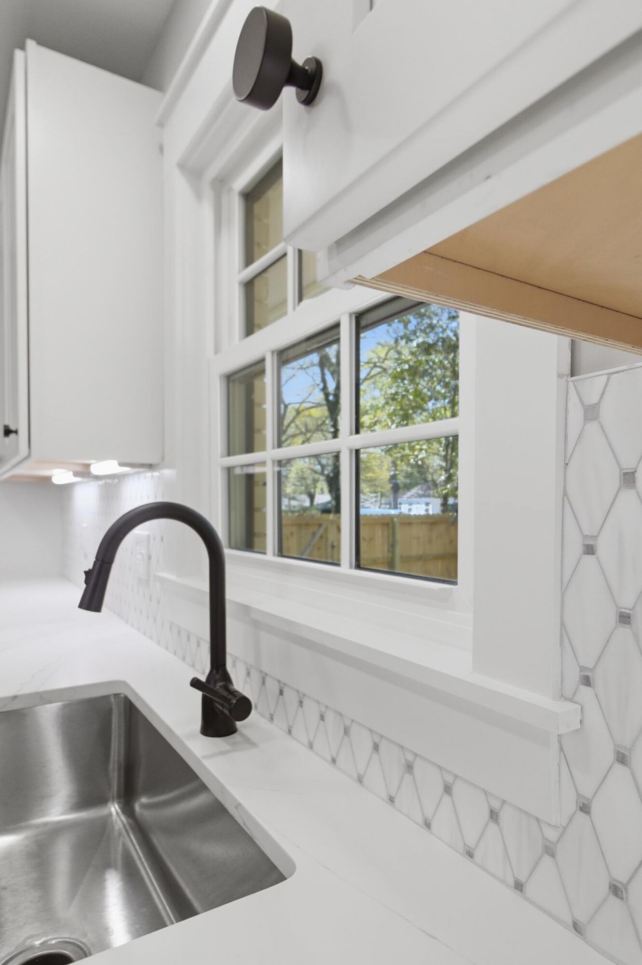 1340 Coleridge Street Photo 17