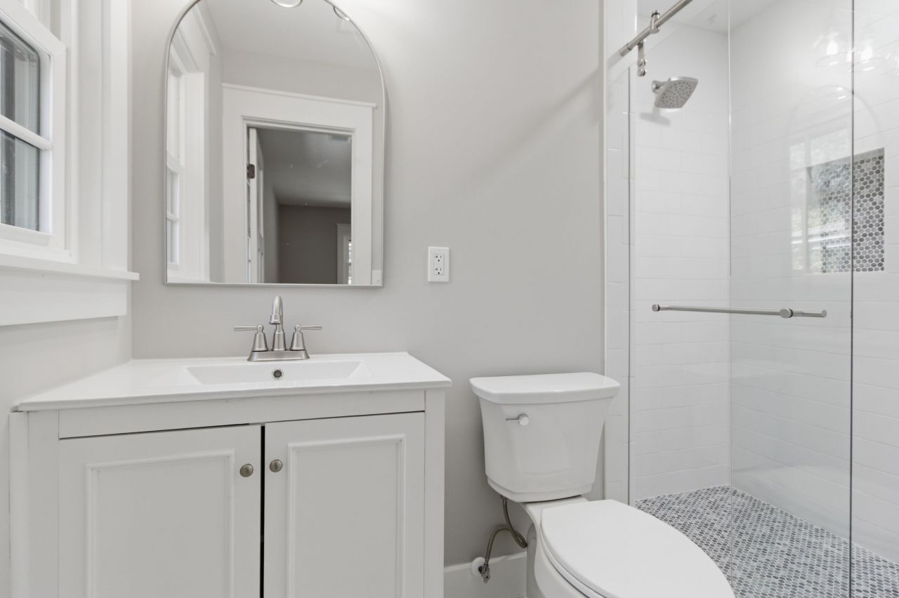 1340 Coleridge Street Photo 27