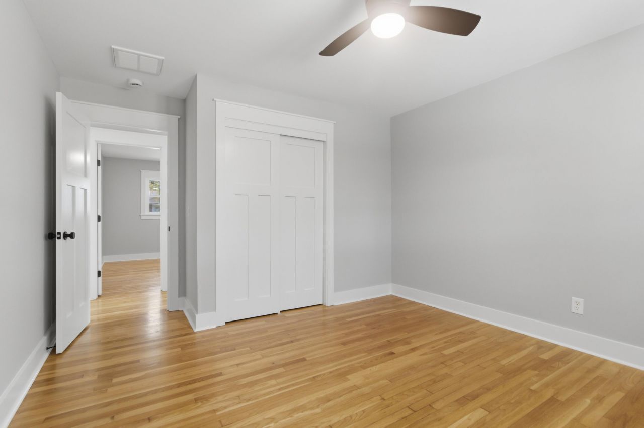 1340 Coleridge Street Photo 29