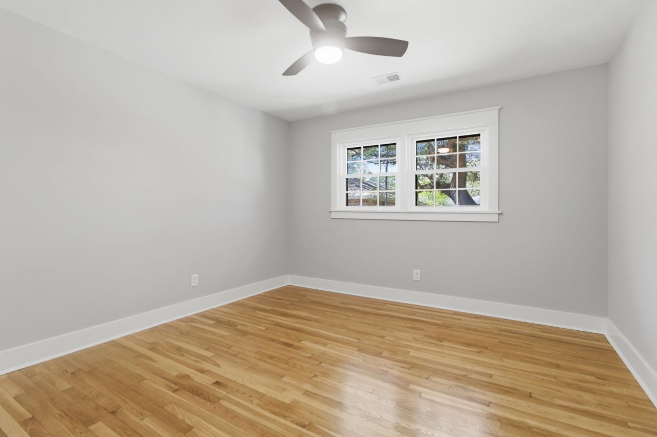 1340 Coleridge Street Photo 31