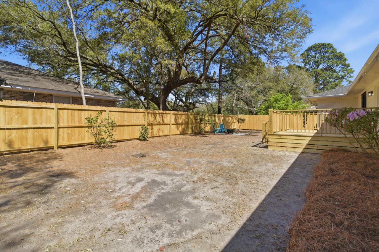 1340 Coleridge Street Photo 40