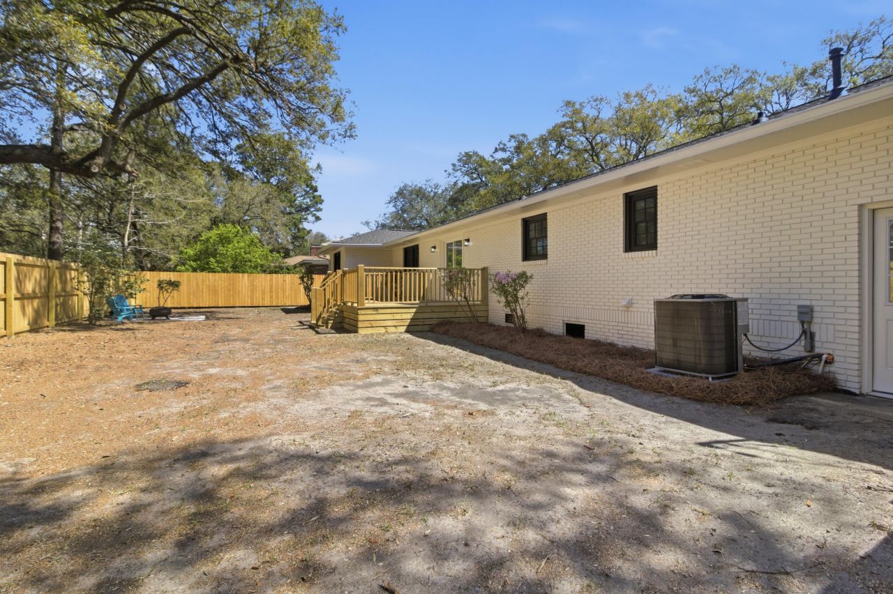 1340 Coleridge Street Photo 41