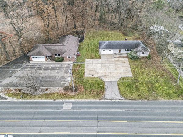 6281 Stadium Drive, Kalamazoo, MI 49009