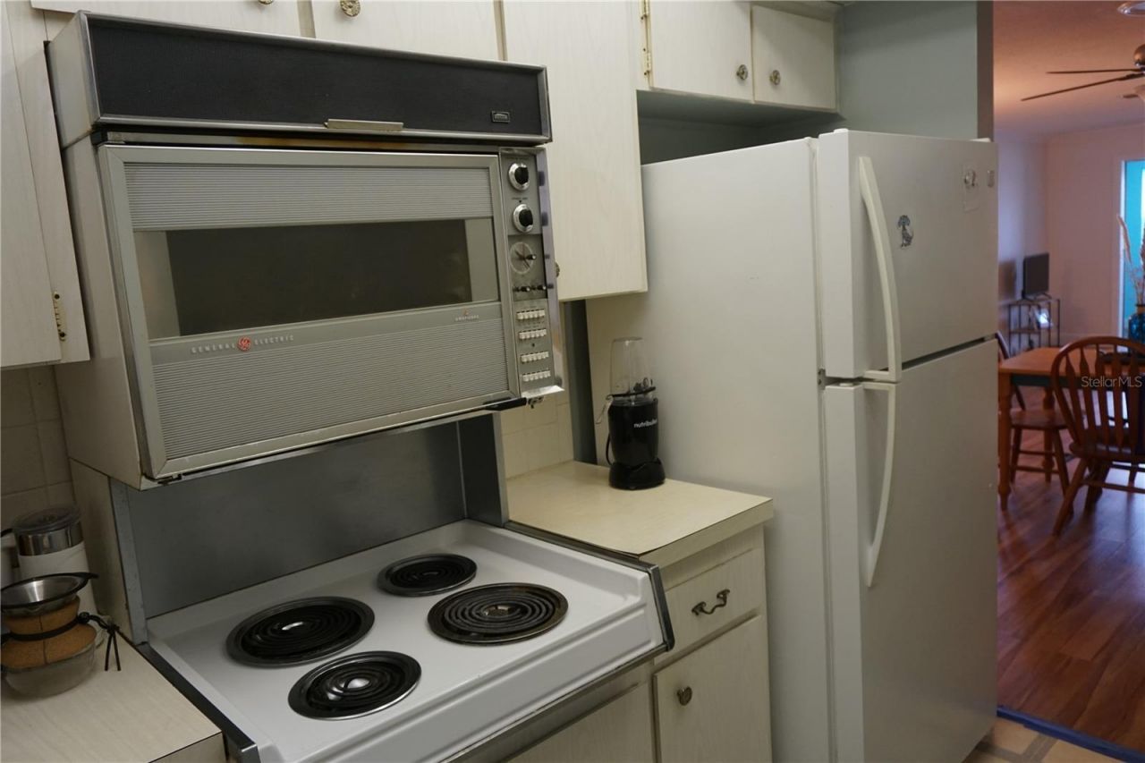 1000 49th Street N, Unit 311, Saint Petersburg, FL 33710 Photo