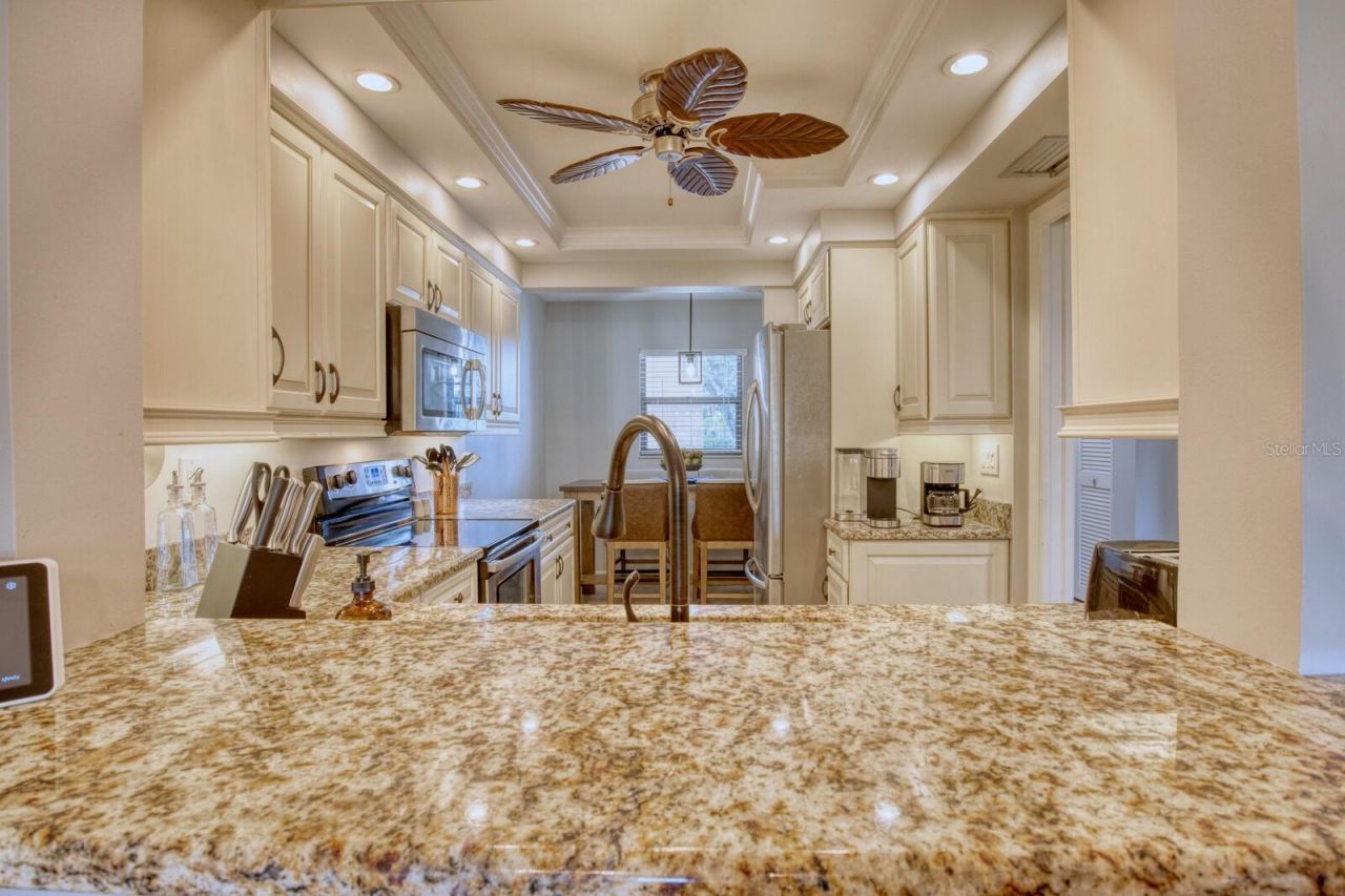 5640 Golf Pointe Drive , Unit 101, Sarasota, FL 34243 Photo