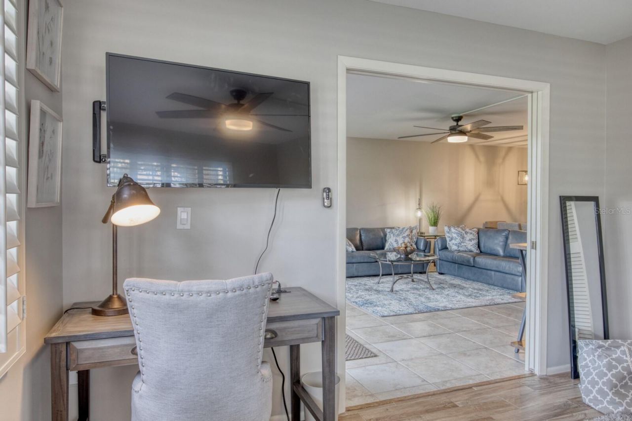 5640 Golf Pointe Drive , Unit 101, Sarasota, FL 34243 Photo