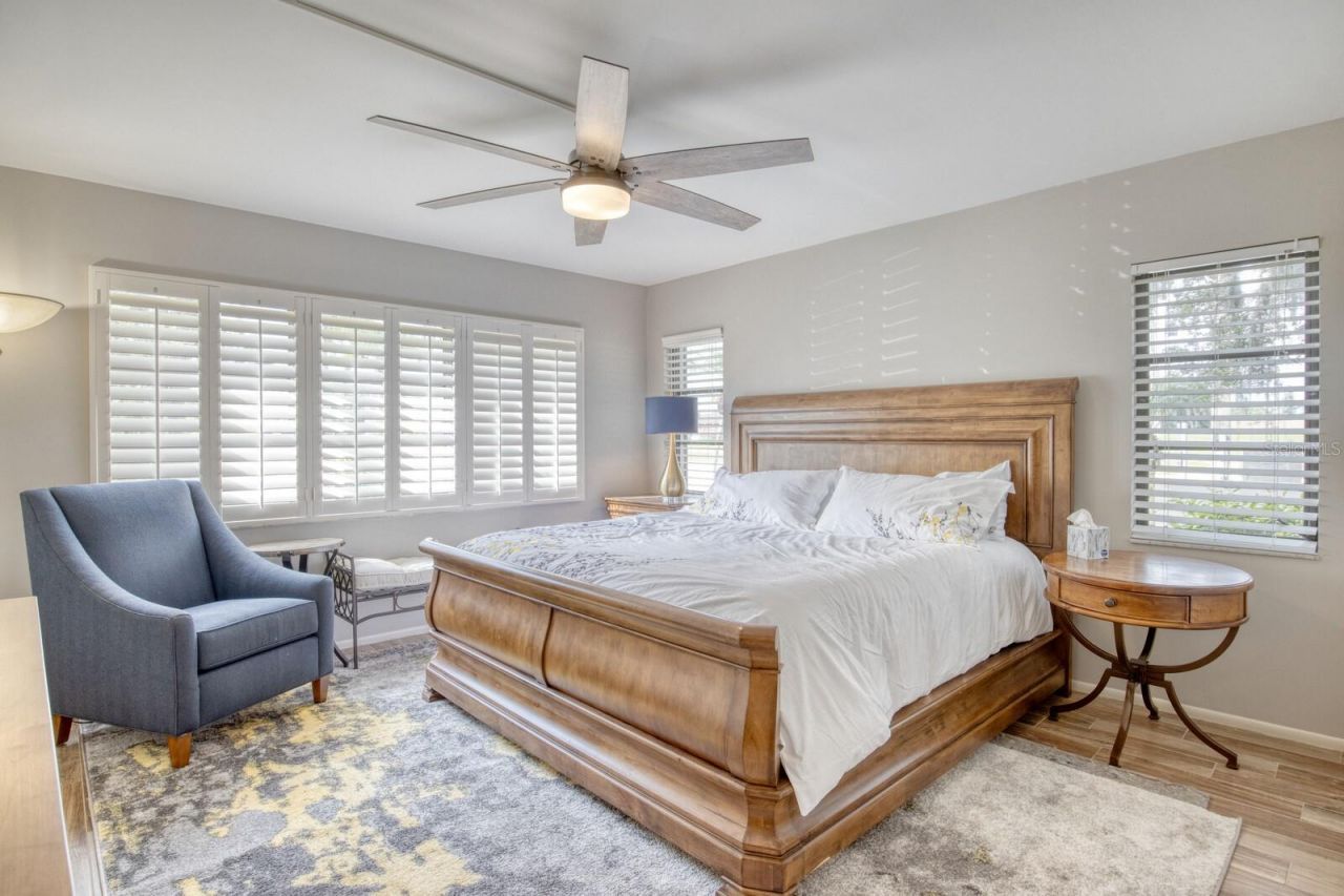 5640 Golf Pointe Drive , Unit 101, Sarasota, FL 34243 Photo