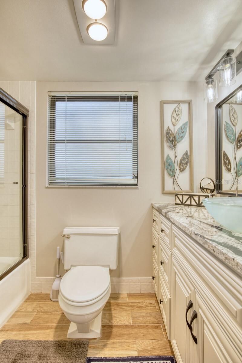 5640 Golf Pointe Drive , Unit 101, Sarasota, FL 34243 Photo